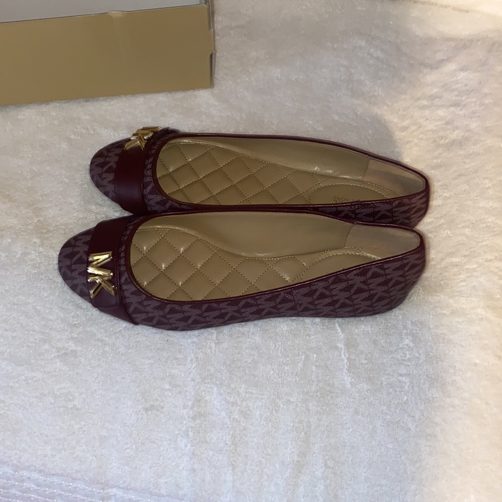 Michael Kors Jilly Ballet Flats Merlot Size 8.5 (no lid box) - Picture 4 of 8